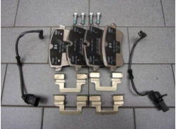 screenshot_2021-12-22_at_15-57-41__audi_a8_4h_bremsbelage_330x22_mm_bremse_hinterachse_4h0698451d_4h0698451m_ebay