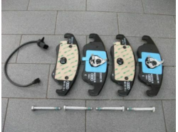 screenshot_2021-12-15_at_15-53-31_original_audi_bremsbelage_a4_a5_s4_s5_q5_quattro_audi_bremsklotze_8k0_698_151j_ebay